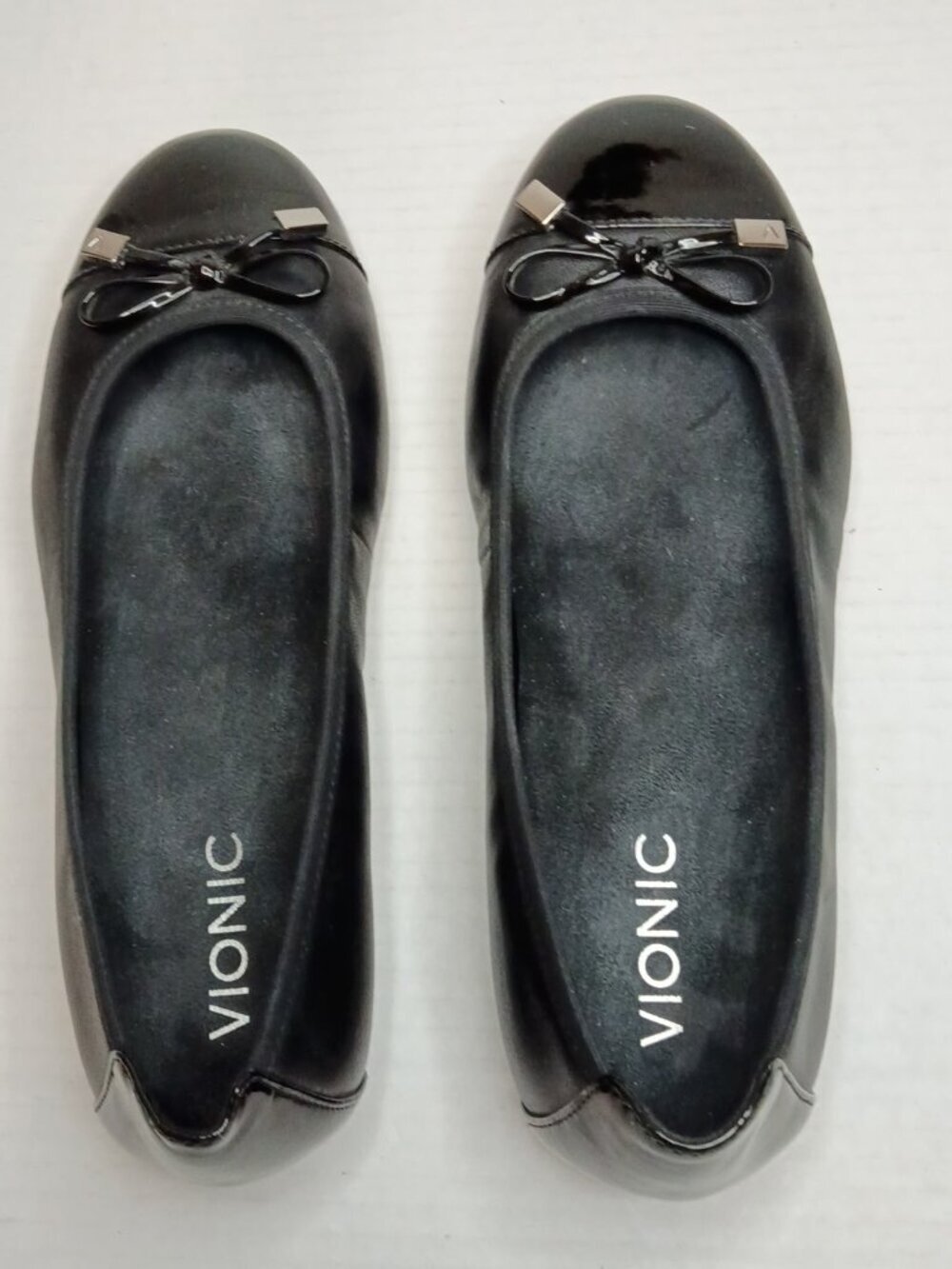 Vionic Minna Black Leather Bow Ballet Flats Women’s Size 7.5M - Picture 2 of 7